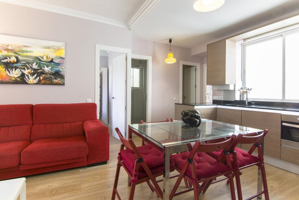 Apartamento Atico Atocha con Terraza Madrid Habitación foto